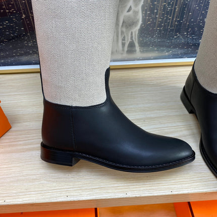 KNEE HIGH BOOTS IN BLACK CALFSKIN AND WHITE FABRIC