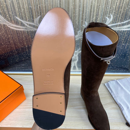 KNEE HIGH BOOTS IN CHOCOLATE BROWN SUEDE