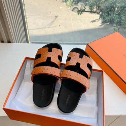CHYPRE SANDAL IN VIVID ORANGE GRAINED CALFSKIN