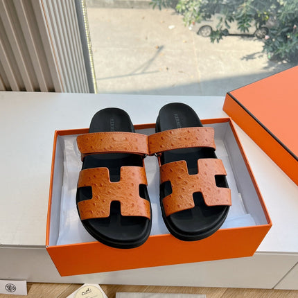 CHYPRE SANDAL IN VIVID ORANGE GRAINED CALFSKIN