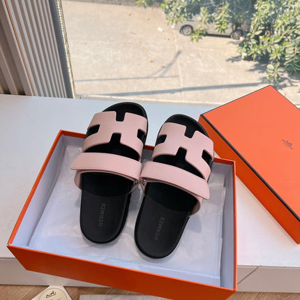 CHYPRE SANDAL IN LIGHT PINK CALFSKIN