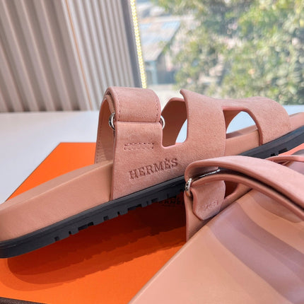CHYPRE SANDAL IN ROSE PINK SUEDE