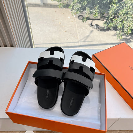 CHYPRE SANDAL IN BLACK MIX WHITE CALFSKIN