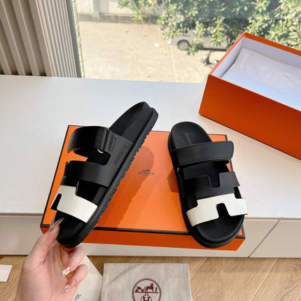 CHYPRE SANDAL IN BLACK MIX WHITE CALFSKIN