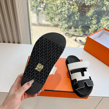 CHYPRE SANDAL IN WHITE MIX BLACK CALFSKIN