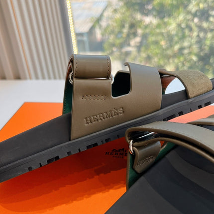 CHYPRE SANDAL IN ARMY GREEN SUEDE AND CALFSKIN