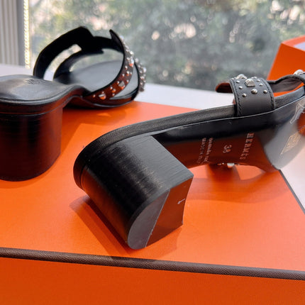 0ASIS SANDAL IN BLACK CALFSKIN WITH STUD