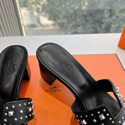 0ASIS SANDAL IN BLACK CALFSKIN WITH STUD