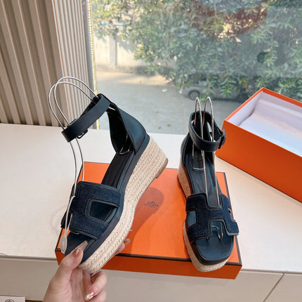 ELDA ESPADRILLE IN MIDNIGHT BLUE FABRIC AND BLACK CALFSKIN