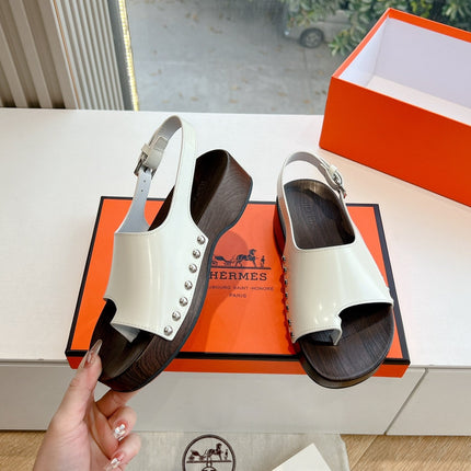 FLAT SANDAL IN WHITE CALFSKIN