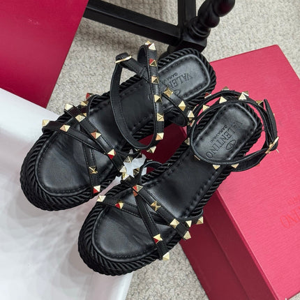 VLTN HIGH WEDGE STUDDED SANDALS 25S 100 MM IN BLACK CALFSKIN