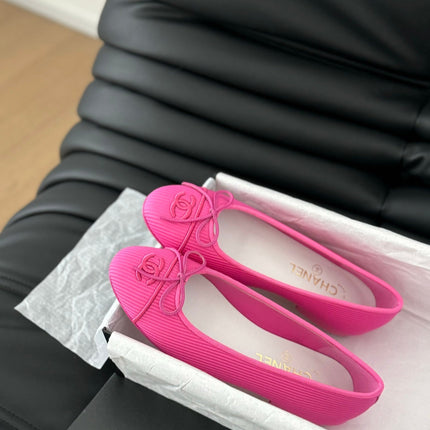 CLASSIC BALLET FLATS BRIGHT PINK LAMBSKIN