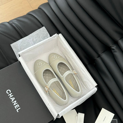 MARY JANE SHOES IN GREY LAMBSKIN