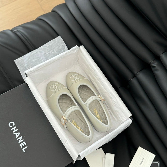 MARY JANE SHOES IN GREY LAMBSKIN