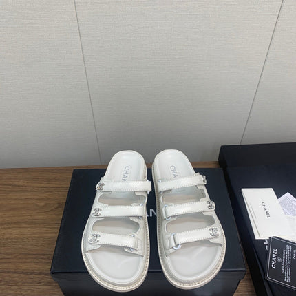 DAD SANDAL IN WHITE LAMBSKIN MULE