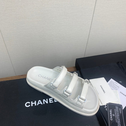 DAD SANDAL IN WHITE LAMBSKIN MULE