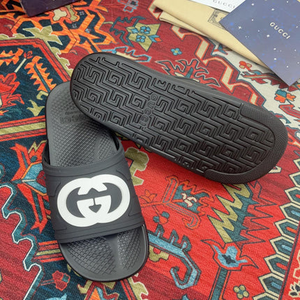 GG INTERLOCKING G SLIDE SANDAL BLACK RUBBER