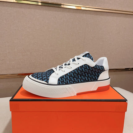 HM DAY SNEAKER SKY AND BLACK FABRIC