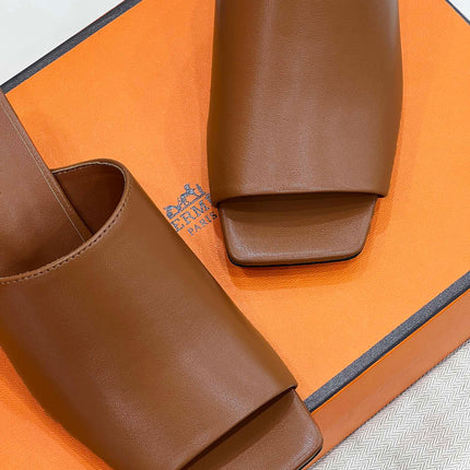 ICONIQUE 60 SANDAL IN BRONZE BROWN CALFSKIN