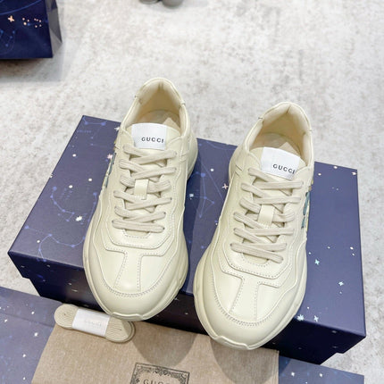 GG RHYTON TRAINER WHITE LAMBSKIN WITH SKY DINO MOTIF