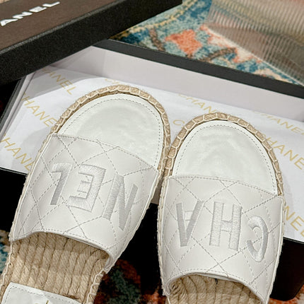 FLAT SLIPPERS IN WHITE LAMBSKIN MIX BEIGE WOVEN