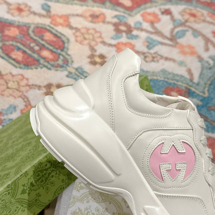 GG RHYTON TRAINER WHITE CALFSKIN WITH NAVY LOGO