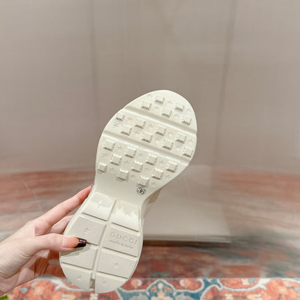 GG RHYTON TRAINER WHITE CALFSKIN WITH BEAR MOTIF