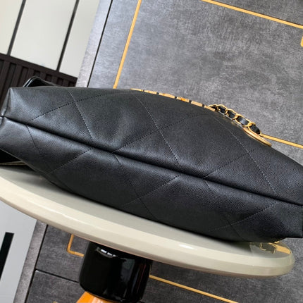 CHANEL BAG 25S 42 CM IN BLACK LAMBSKIN WITH GOLD HARDWARE