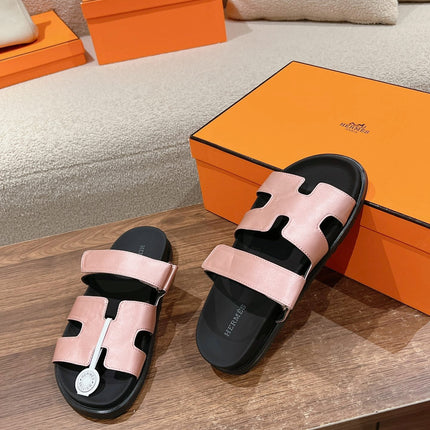 CHYPRE SANDAL BLACK MIX PASTEL PINK CALFSKIN