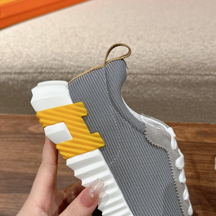 MAINLAND SNEAKER IN ASH GRAY SUEDE AND SHARK GRAY BREATHABLE MESH FABRIC 959350