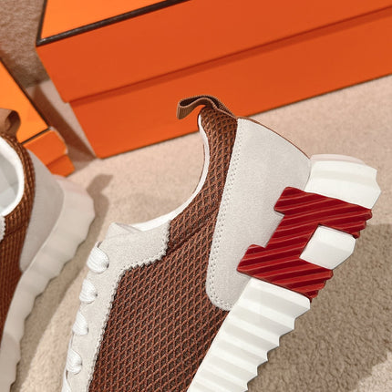 MAINLAND SNEAKER IN PALE GRAY SUEDE AND CARAMEL BROWN BREATHABLE MESH FABRIC