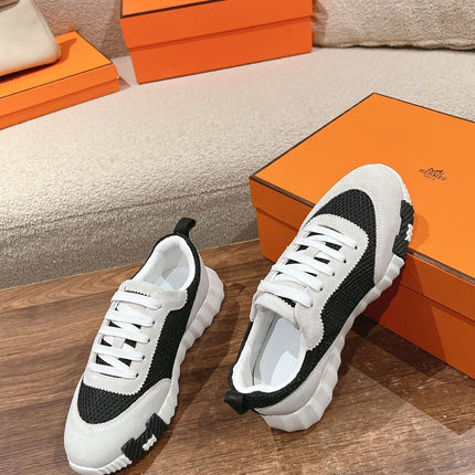 MAINLAND SNEAKER IN PALE GRAY SUEDE AND BLACK BREATHABLE MESH FABRIC