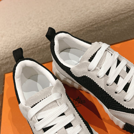 MAINLAND SNEAKER IN PALE GRAY SUEDE AND BLACK BREATHABLE MESH FABRIC