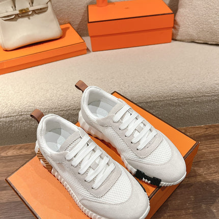 MAINLAND SNEAKER IN PALE GRAY SUEDE AND WHITE BREATHABLE MESH FABRIC