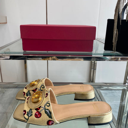 VLTN HIGH HEEL 25S 30 MM IN BEIGE FABRIC AND GOLD LAMBSKIN WITH EMBROIDERED CHERRY MOTIF