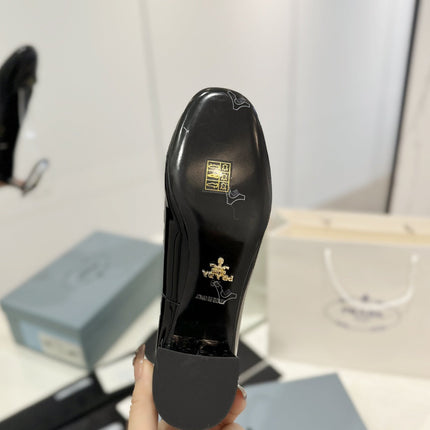PRA NAPPA MARY JANE PUMPS GLOSSY BLACK LAMBSKIN