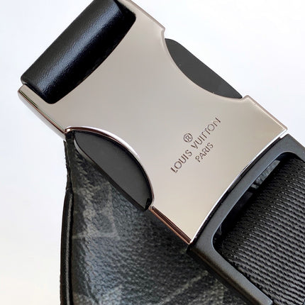 LV 25S DISCOVERY BUMBAG 44 IN BLACK NEON JADE MONOGRAM ECLIPSE CANVAS AND CALFSKIN