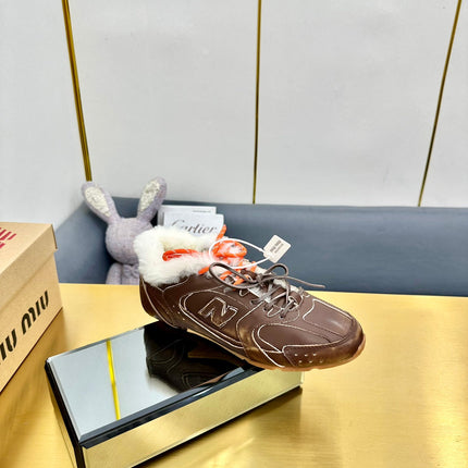 MIUXNB 530 SNEAKERS IN BROWN CALFSKIN SHEARLING