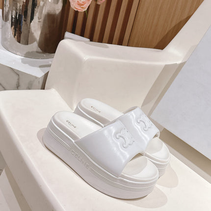 BLOCK SLIDE WITH TRIOMPHE IN WHITE SMOOTH LAMBSKIN