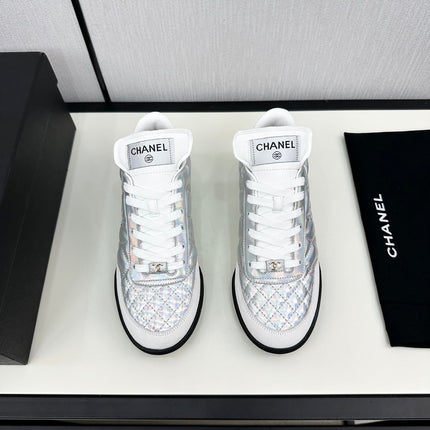 SPORTS SHOES IN GLOSSY SILVER CALFSKIN