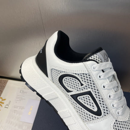 DIOR 25S D-RUN'N COUPLE SNEAKERS IN WHITE BLACK CALFSKIN AND MESH