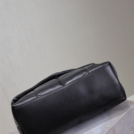 YSL 25S LOULOU PUFFER GM 35 IN BLACK CALFSKIN BLACK HARDWRE
