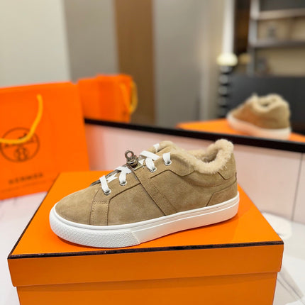 DAY SNEAKER IN TORTILLA BROWN SUEDE AND FLEECE LINING