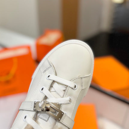 DAY SNEAKER IN WHITE CALFSKIN AND FLEECE LINING