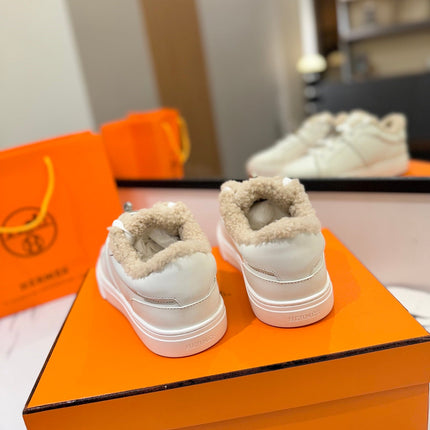 DAY SNEAKER IN WHITE CALFSKIN AND FLEECE LINING