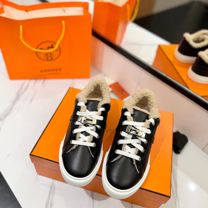 DAY SNEAKER IN BLACK CALFSKIN AND FLEECE LINING