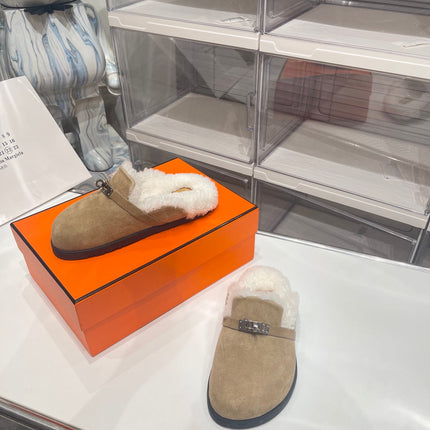 SLIP-ON MULE IN TORTILLA BROWN SUEDE AND SHEARLING LINING