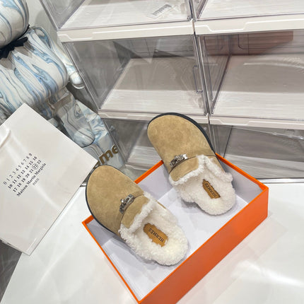 SLIP-ON MULE IN TORTILLA BROWN SUEDE AND SHEARLING LINING