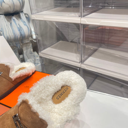 SLIP-ON MULE IN MEDIUM BROWN SUEDE AND SHEARLING LINING