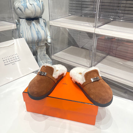 SLIP-ON MULE IN UMBER BROWN SUEDE AND SHEARLING LINING